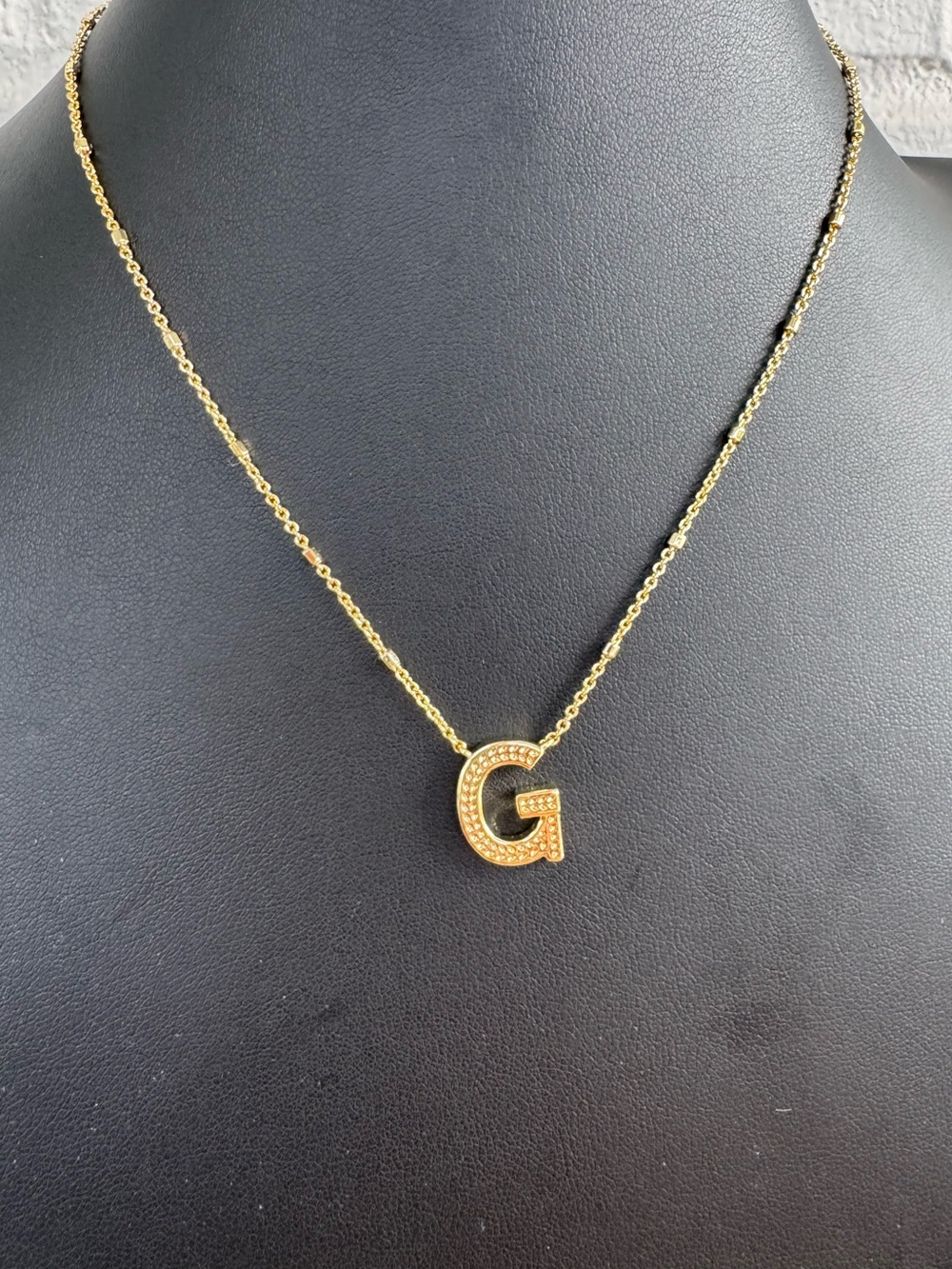 Kendra Scott Letter 'G' Gold Pendant Necklace